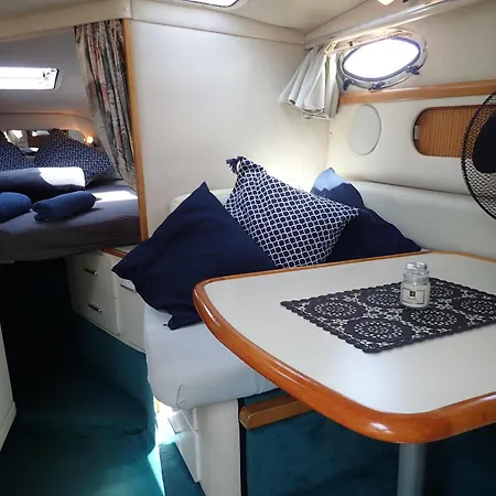 Boat Vedette Arlequin * Gruissan