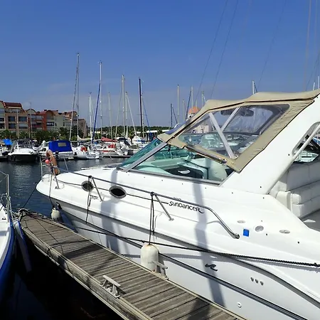 Boat Vedette Arlequin Hotel Gruissan