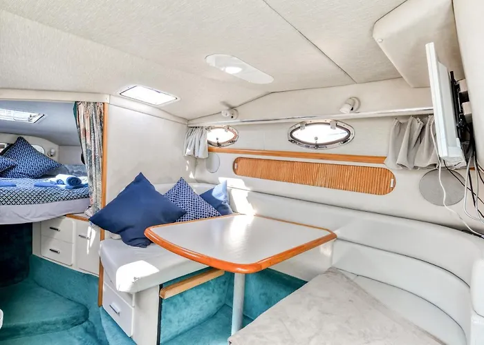 Yacht Vedette Arlequin Szálloda Gruissan