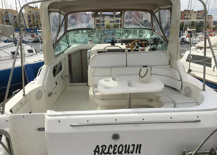 Yacht Vedette Arlequin Szálloda Gruissan